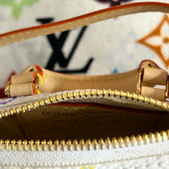 Louis Vuitton LVxTM Micro Speedy Bag Charm M03729 - Picture 10 of 10